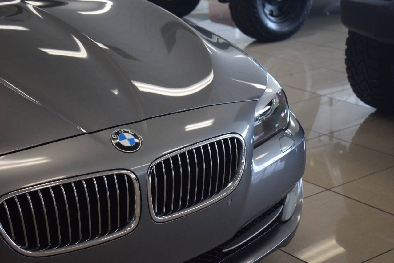 Used 2012 BMW 528i Sedan RWD image 11