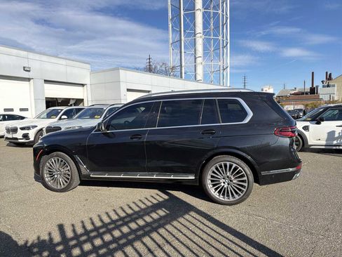 Certified 2023 BMW X7 xDrive40i w/ Executive Package image 3