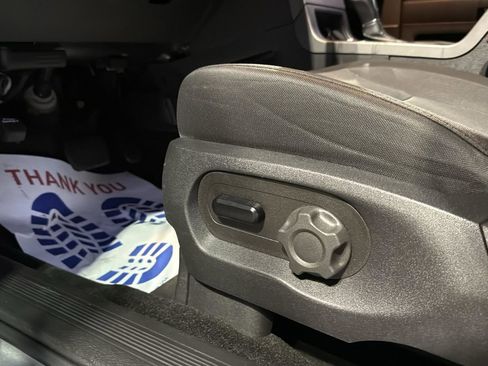 Used 2019 Ford Flex SE image 12