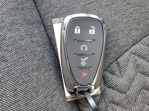 Used 2024 Chevrolet Equinox LT image 20