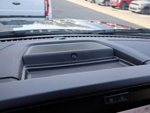 New 2026 Ford F250 Lariat w/ Black Appearance Package image 31