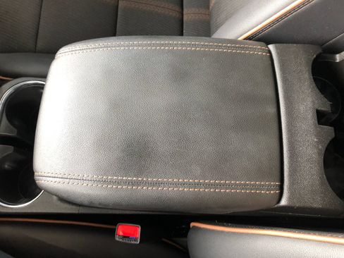 Used 2024 GMC Canyon AT4 w/ Canyon Safety Plus Package AWD/4WD image 19