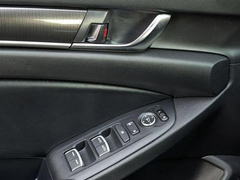 Used 2022 Honda Accord Sport image 21