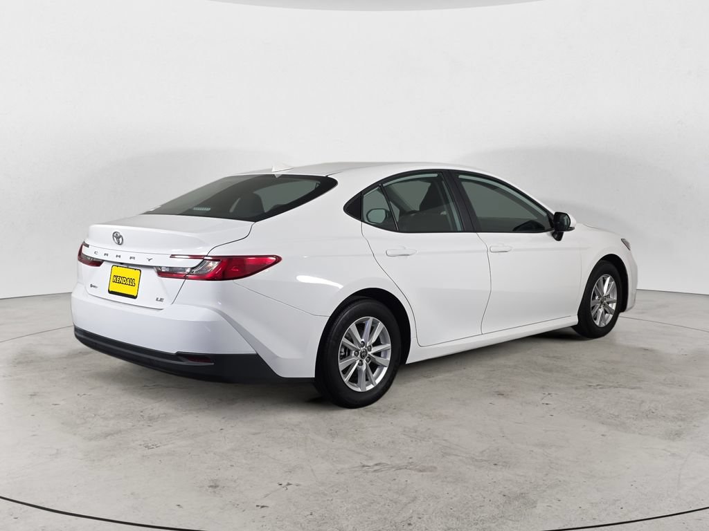 Used 2025 Toyota Camry LE FWD image 5