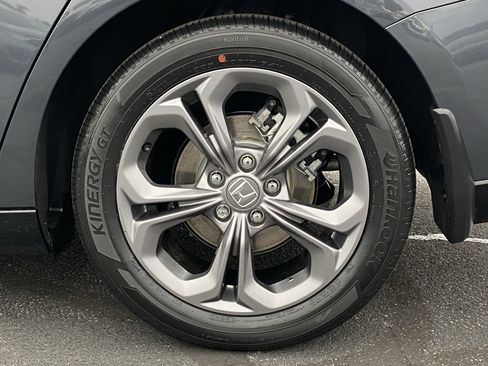 Used 2025 Honda Accord EX-L image 7