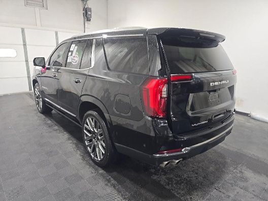 Used 2025 GMC Yukon Denali Ultimate AWD/4WD image 6