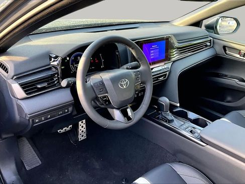 Used 2026 Toyota Camry SE w/ Convenience Package AWD/4WD image 8