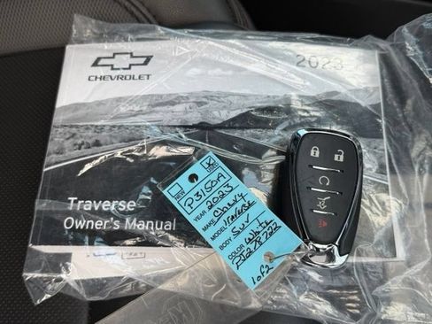 Certified 2023 Chevrolet Traverse RS AWD/4WD image 41