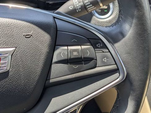 Used 2018 Cadillac XT5 Luxury w/ Driver Awareness Package FWD image 28