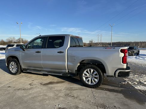Used 2019 Chevrolet Silverado 1500 Custom w/ Custom Value Package image 9