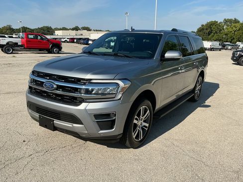 Used 2024 Ford Expedition Max Limited AWD/4WD image 1