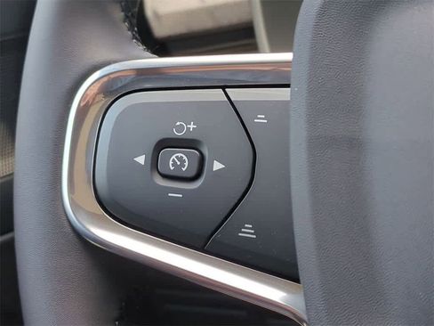 Used 2026 Volvo XC40 B5 Plus w/ Protection Package Premier image 24