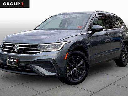 Used 2024 Volkswagen Tiguan SE