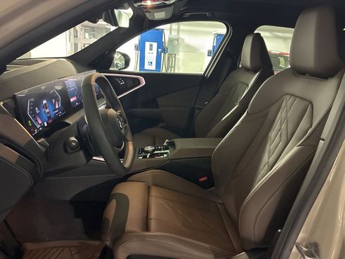 Used 2025 BMW X3 xDrive30i w/ Premium Package image 8