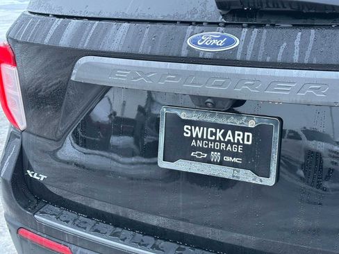 Used 2024 Ford Explorer XLT w/ Equipment Group 202A image 13