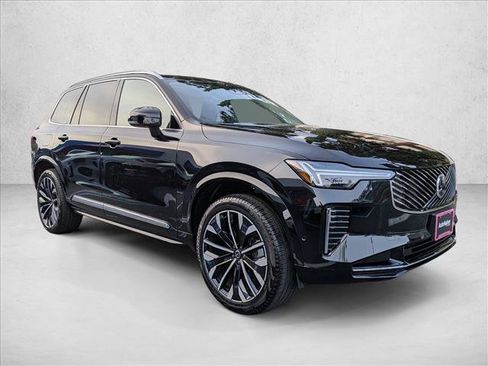 Certified 2025 Volvo XC90 B6 Plus w/ Protection Package Premier image 3