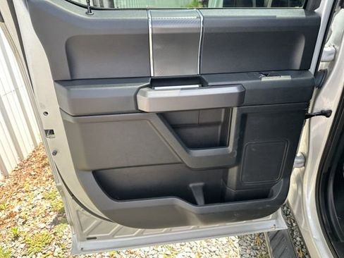 Used 2018 Ford F150 XLT w/ Equipment Group 302A Luxury AWD/4WD image 16