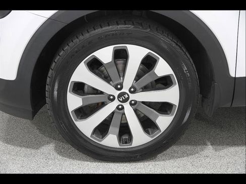 Used 2021 Kia Telluride S AWD/4WD image 23