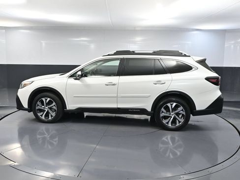 Used 2022 Subaru Outback Touring XT AWD/4WD image 9