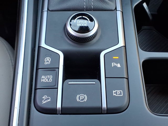 Certified 2025 Kia Sorento EX FWD image 20