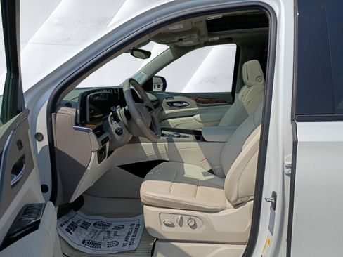 Used 2024 Cadillac Escalade Sport Platinum w/ LPO, ONYX Package AWD/4WD image 10