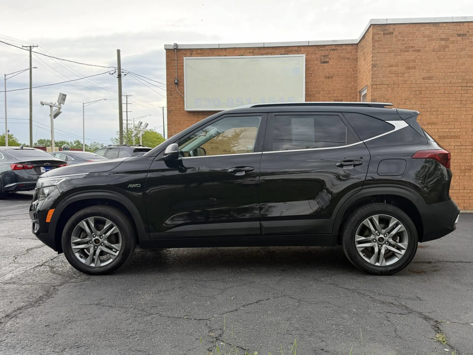 Used 2021 Kia Seltos S AWD/4WD image 3