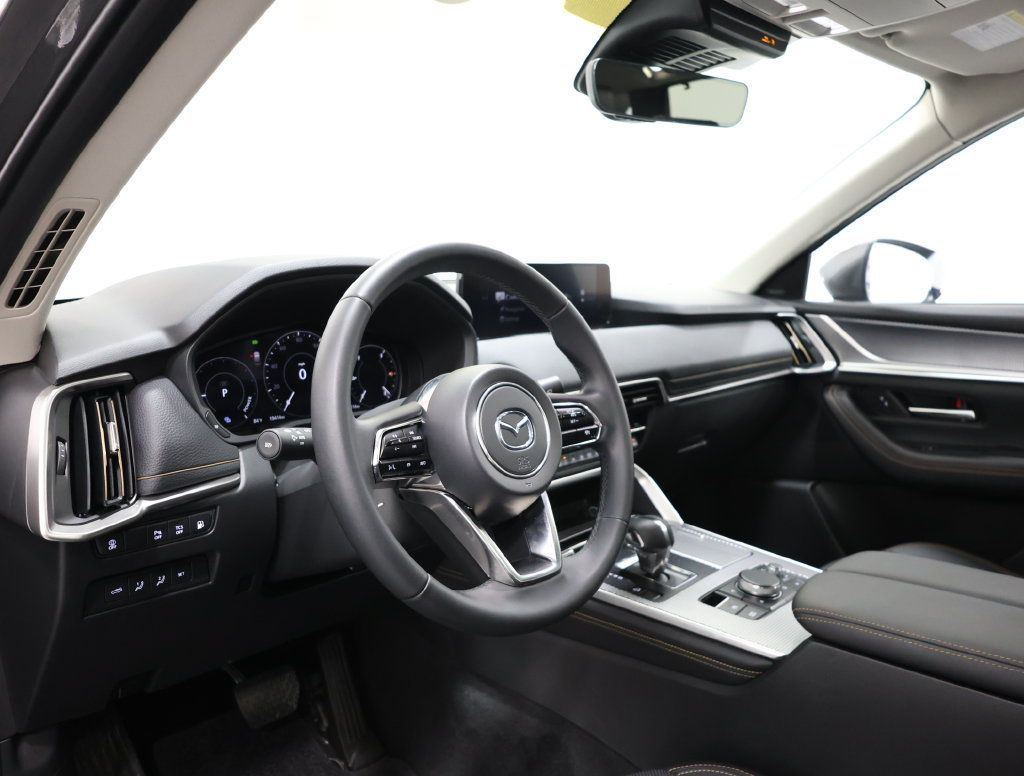 Used 2024 MAZDA CX-90 Plug-In Hybrid w/ Premium Pkg AWD/4WD image 15