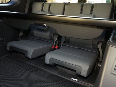 Used 2026 Lexus GX 550 w/ Accessory Package (2T) image 27