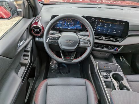 New 2025 Chevrolet Equinox RS image 4