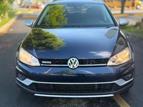 Used 2017 Volkswagen Golf Alltrack S AWD/4WD image 3