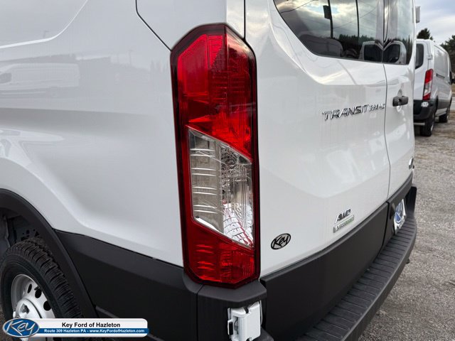 Used 2025 Ford Transit 350 148 Low Roof AWD image 41