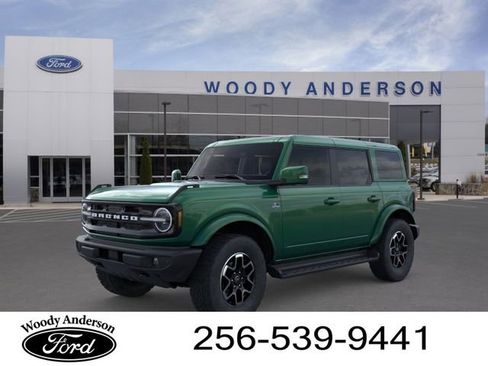 New 2025 Ford Bronco Outer Banks AWD/4WD image 1
