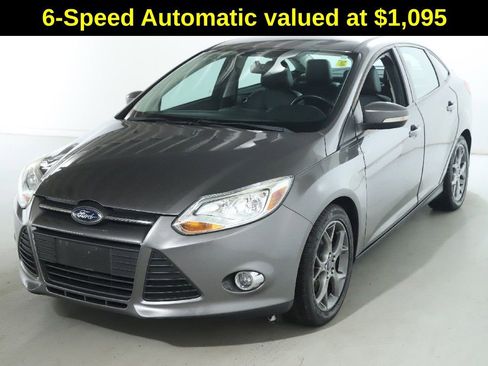 Used 2013 Ford Focus SE image 4