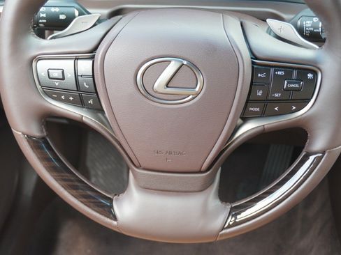 Certified 2021 Lexus ES 350 w/ Premium Package FWD image 29
