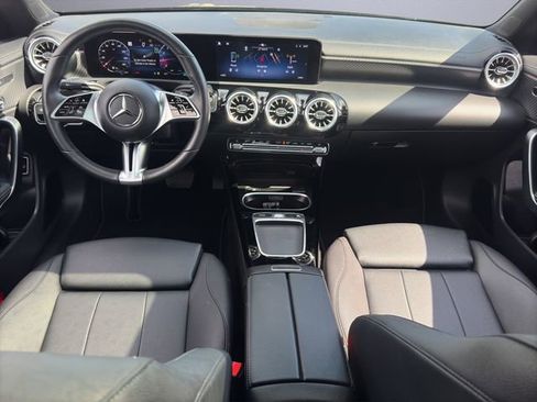 Used 2025 Mercedes-Benz CLA 250 4MATIC image 19
