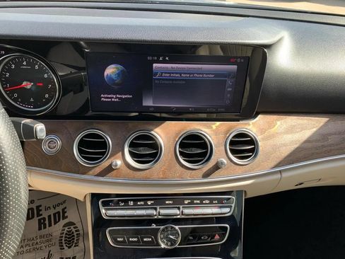 Used 2017 Mercedes-Benz E 300 4MATIC image 12