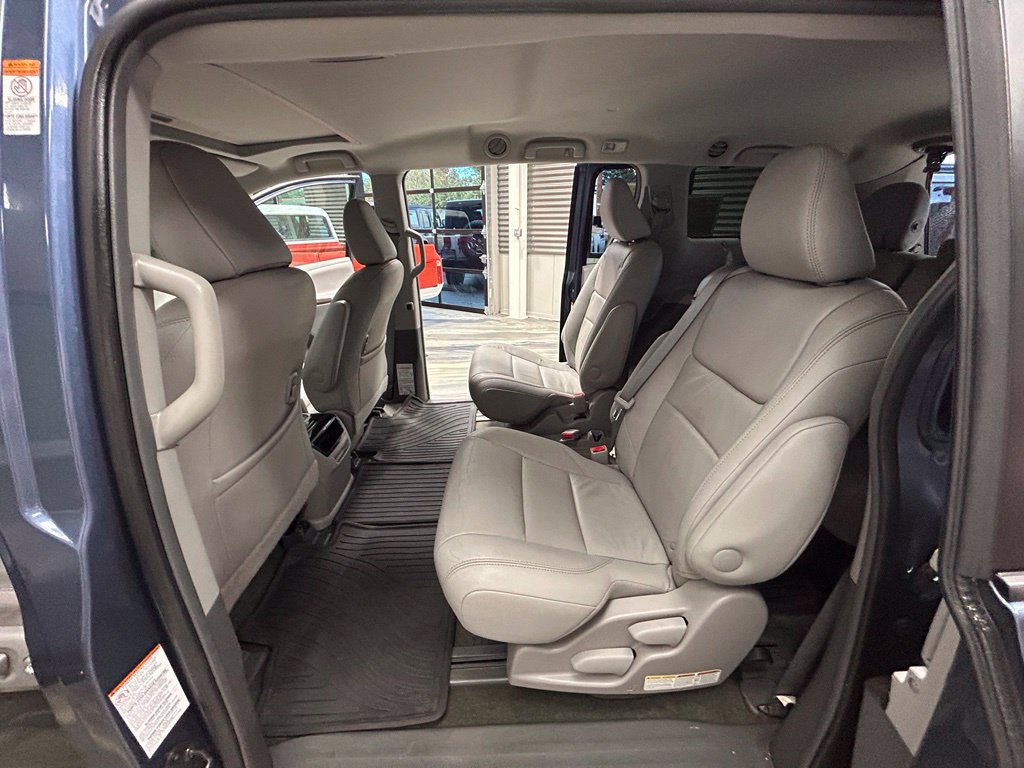 Used 2015 Toyota Sienna XLE FWD image 51