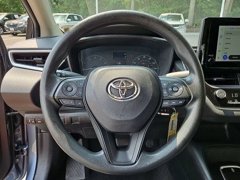 Used 2023 Toyota Corolla LE w/ Carpet Mat Package (TMS) FWD image 19