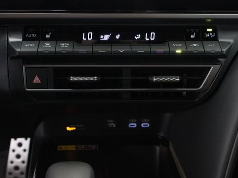 Used 2026 Toyota Camry XSE FWD image 20