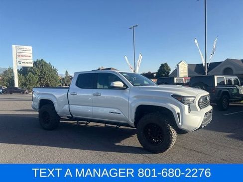 Used 2024 Toyota Tacoma TRD Sport w/ TRD Sport Upgrade Package AWD/4WD image 7
