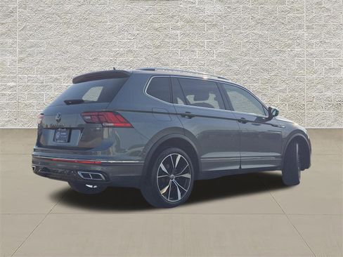 Certified 2023 Volkswagen Tiguan SEL R-Line AWD/4WD image 7