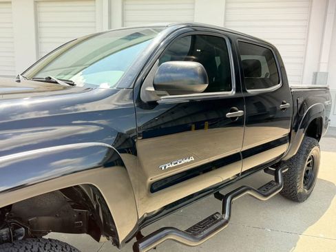 Used 2012 Toyota Tacoma PreRunner w/ TRD Off-Road Pkg RWD image 18