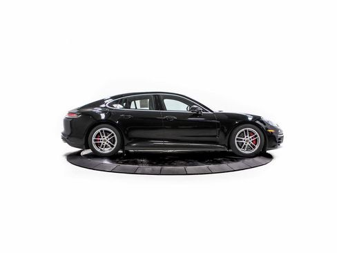 Used 2022 Porsche Panamera 4S AWD/4WD image 8