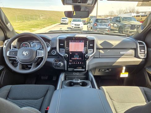 New 2026 RAM 1500 4x4 Crew Cab image 15