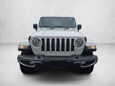 Used 2022 Jeep Wrangler Unlimited Sahara AWD/4WD image 2