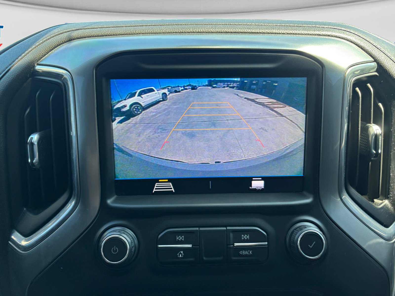 Used 2019 Chevrolet Silverado 1500 LT w/ Texas Edition RWD image 16