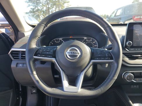Used 2021 Nissan Altima 2.5 SR image 25