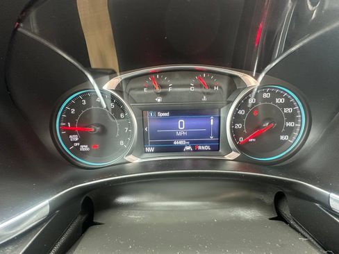 Used 2020 Chevrolet Equinox LT AWD/4WD image 12