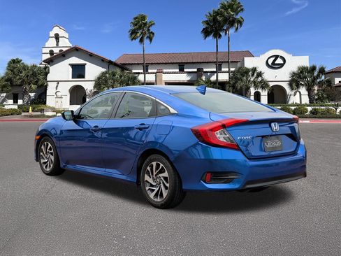 Used 2017 Honda Civic EX image 4