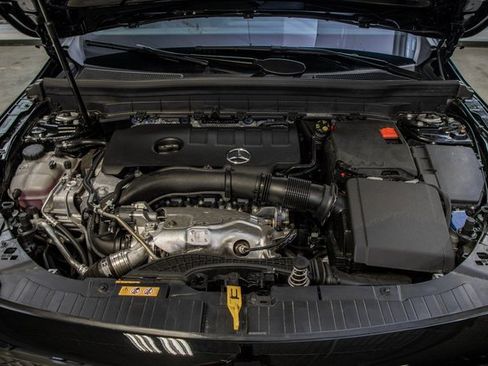 Certified 2022 Mercedes-Benz GLB 250 GLB 250 image 5